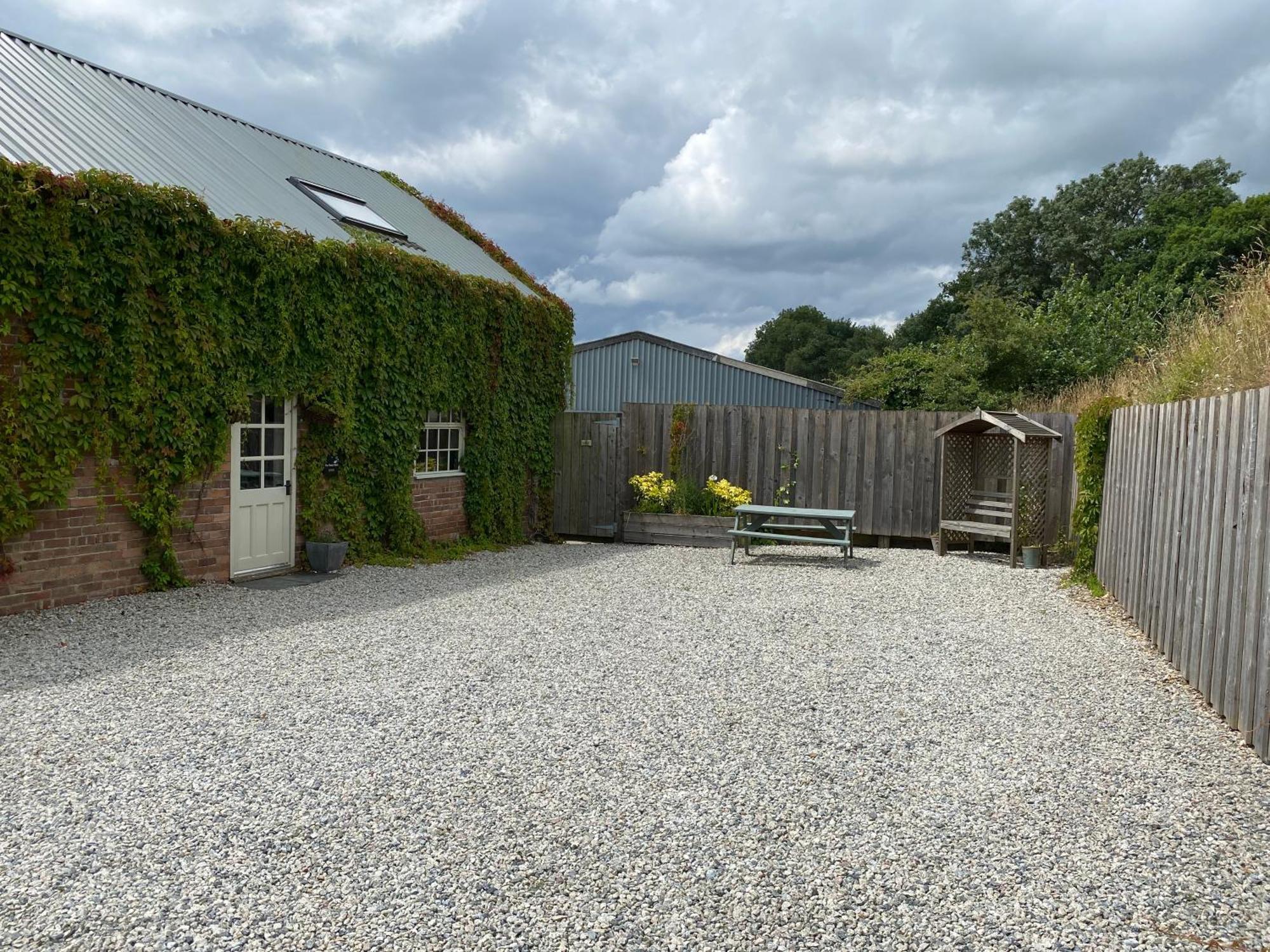 The Brick Barn, Drewsteignton Apartamento Exeter Exterior foto